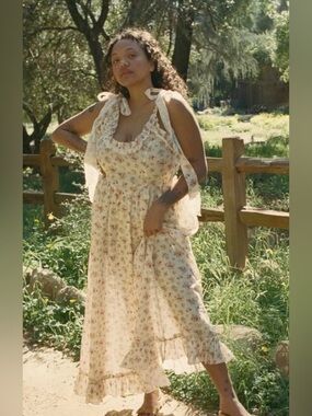 NWT Doen Ondine Dress in Tuileries Blooms Size Medium